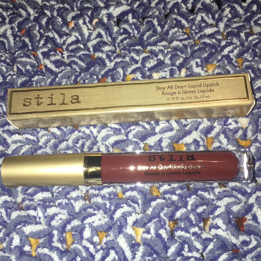 Stilla stay all day liquid lipstick In notte